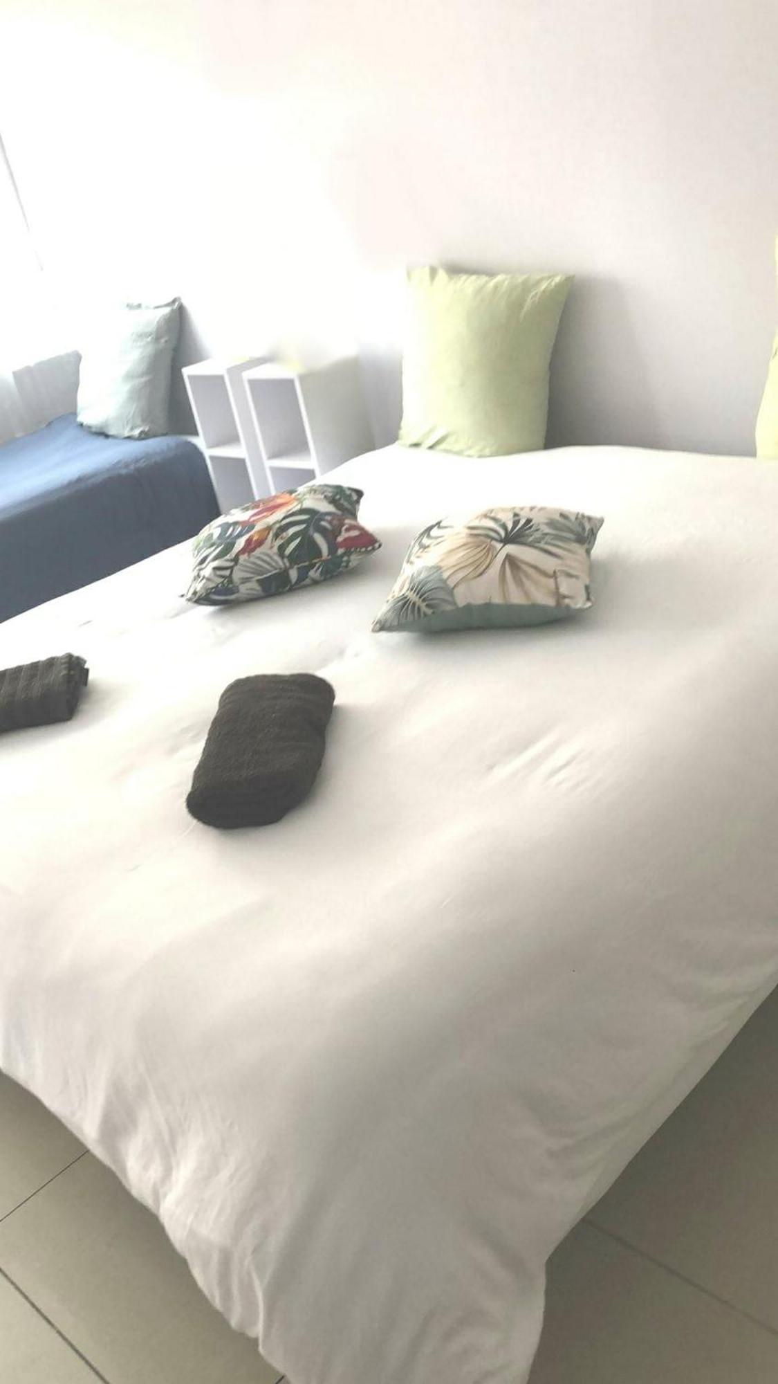 Sejour Perpignan Avec Petit-Dejeuner A La Demande Et Piscine A 20 Minutes De L'Espagne A Le Palace Climatise Екстериор снимка